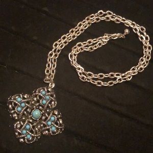 Avon Silver Tone/Blue stone Adjustable Necklace 22